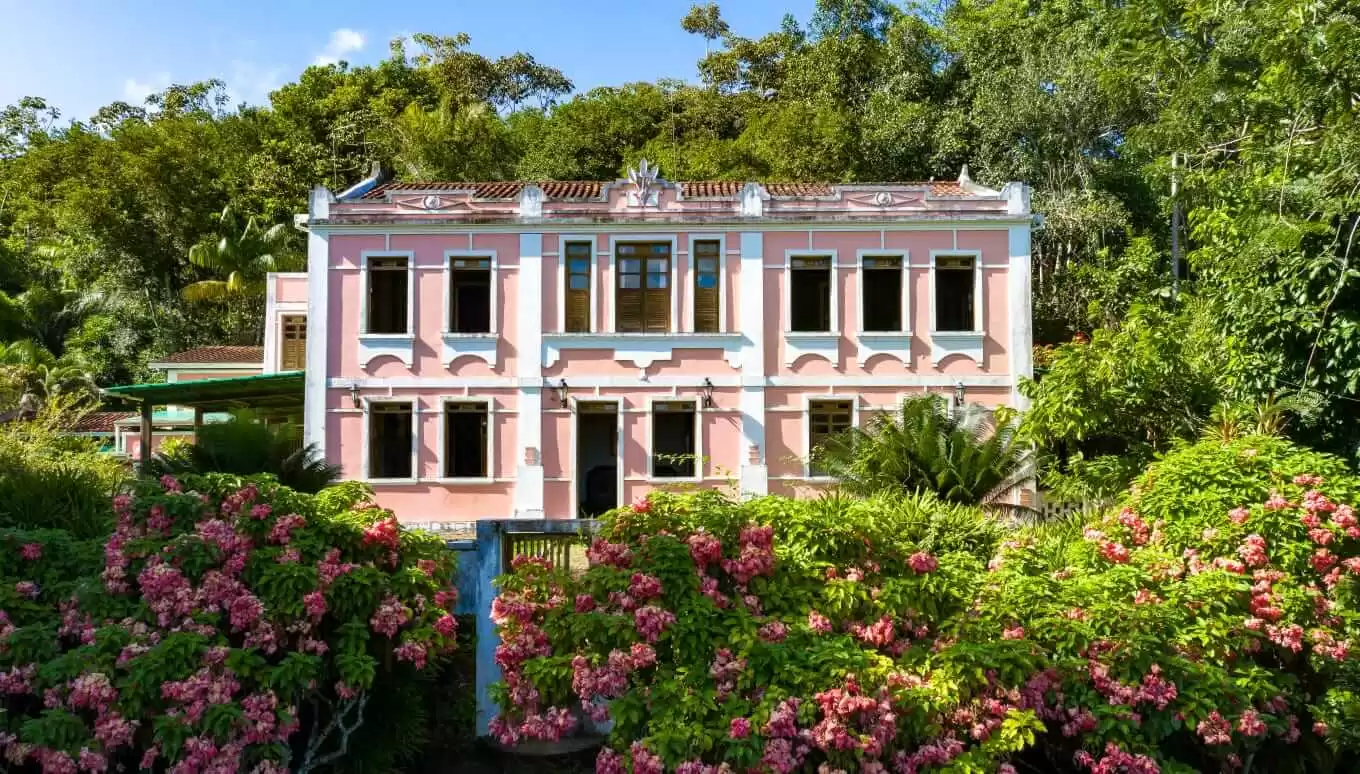 Casarão da Vila Rosa e jardins